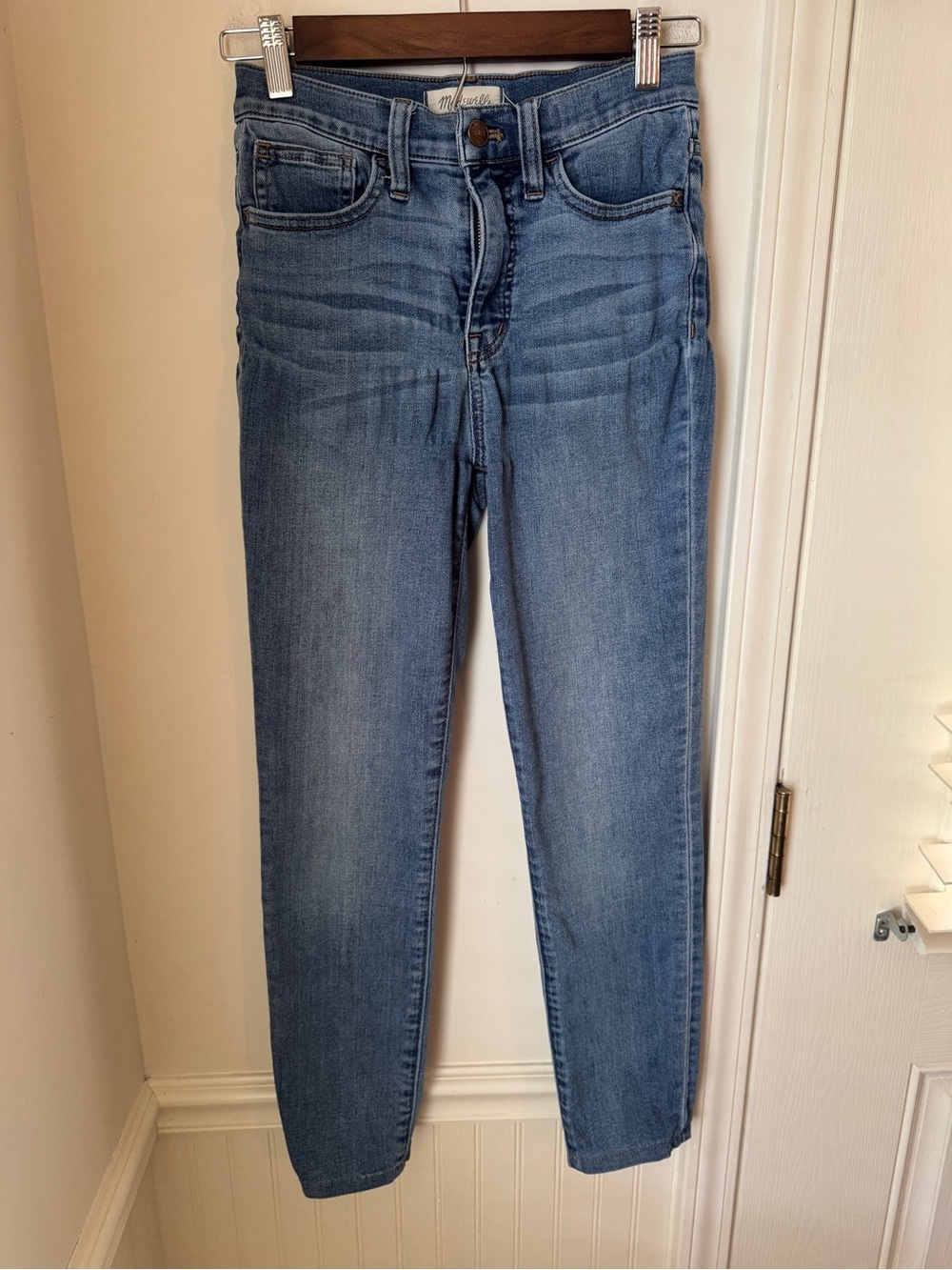 Madewell 10” RoadTripper Skinny Jeans in Light Blue Wash Size 24